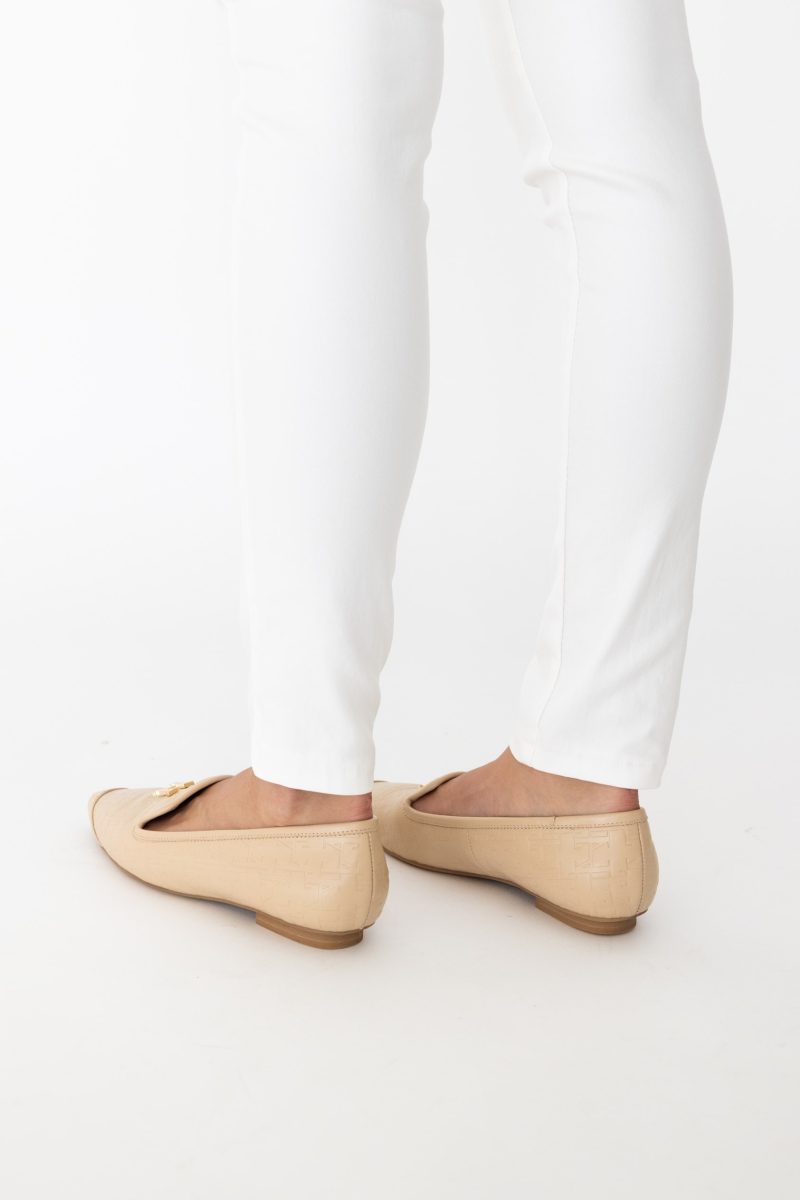 Ava Women’s Leather Flat Shoes